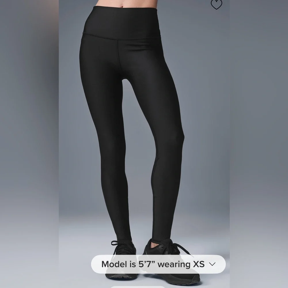 Alo Yoga NWT 7/8 High Waisted Airlift Leggings in Black Size M